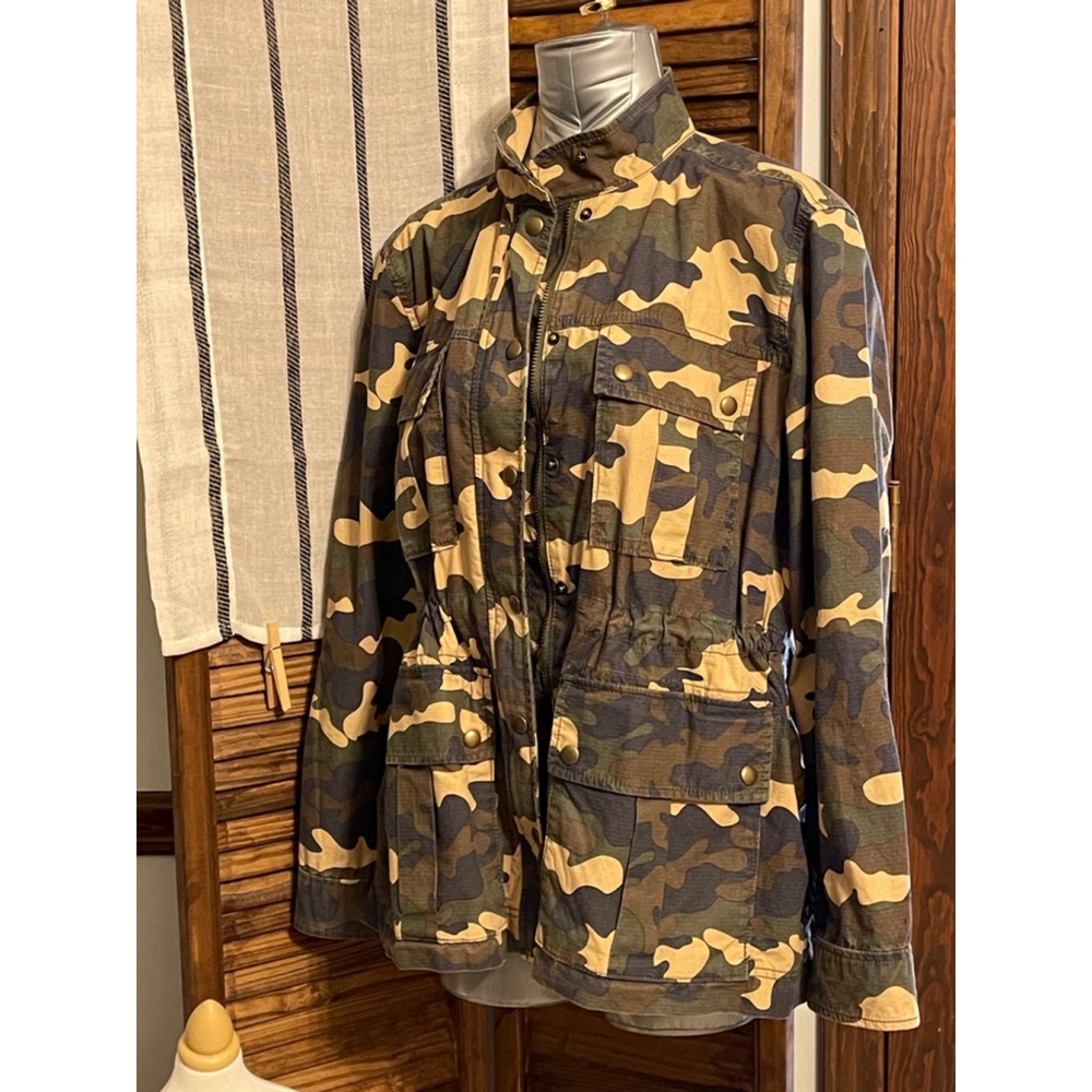 Women's Gap Camo Jacket Size L Green/ brown, tan